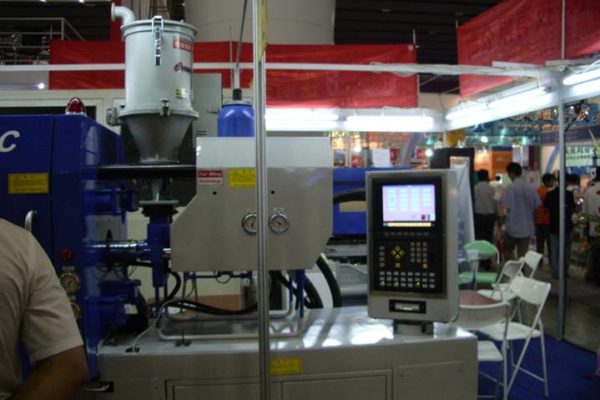 美世樂伺服驅動器注塑機應用方案